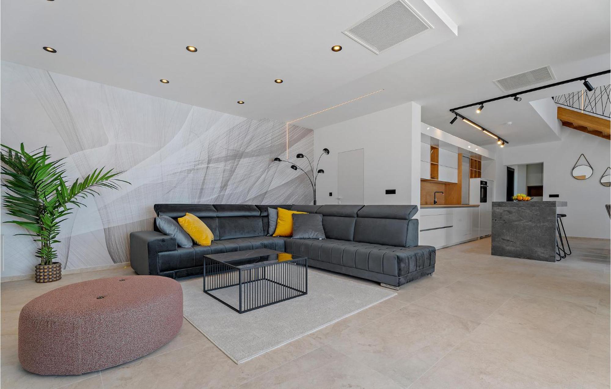 Beautiful Home In Omis With Kitchen Екстер'єр фото
