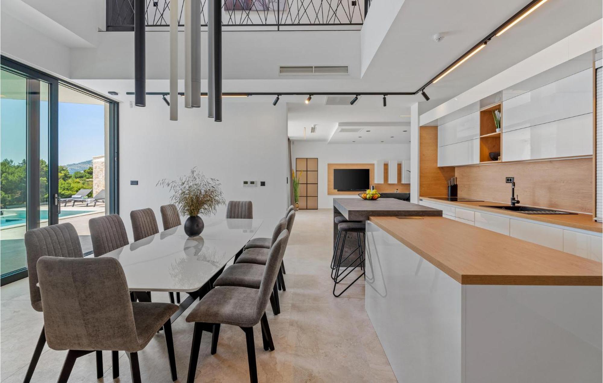 Beautiful Home In Omis With Kitchen Екстер'єр фото