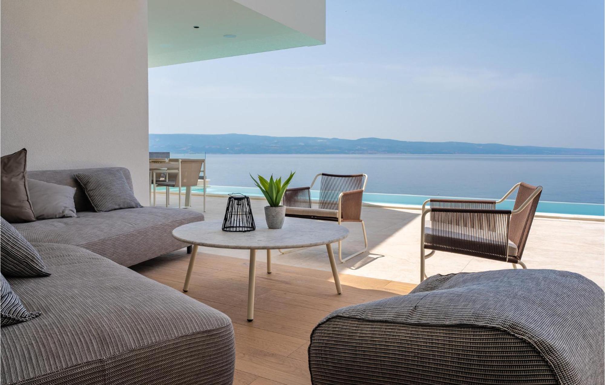 Beautiful Home In Omis With Kitchen Екстер'єр фото
